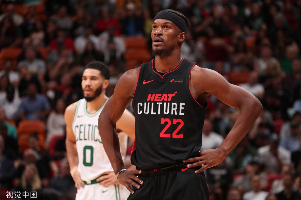 尔德球场的 尔德球场的