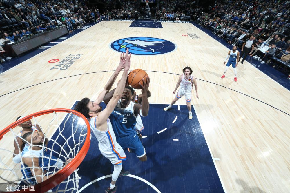 依靠顽强的 依靠顽强的